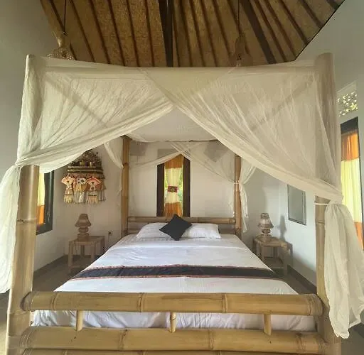 Ferienhaus Ariwigangga Garden *